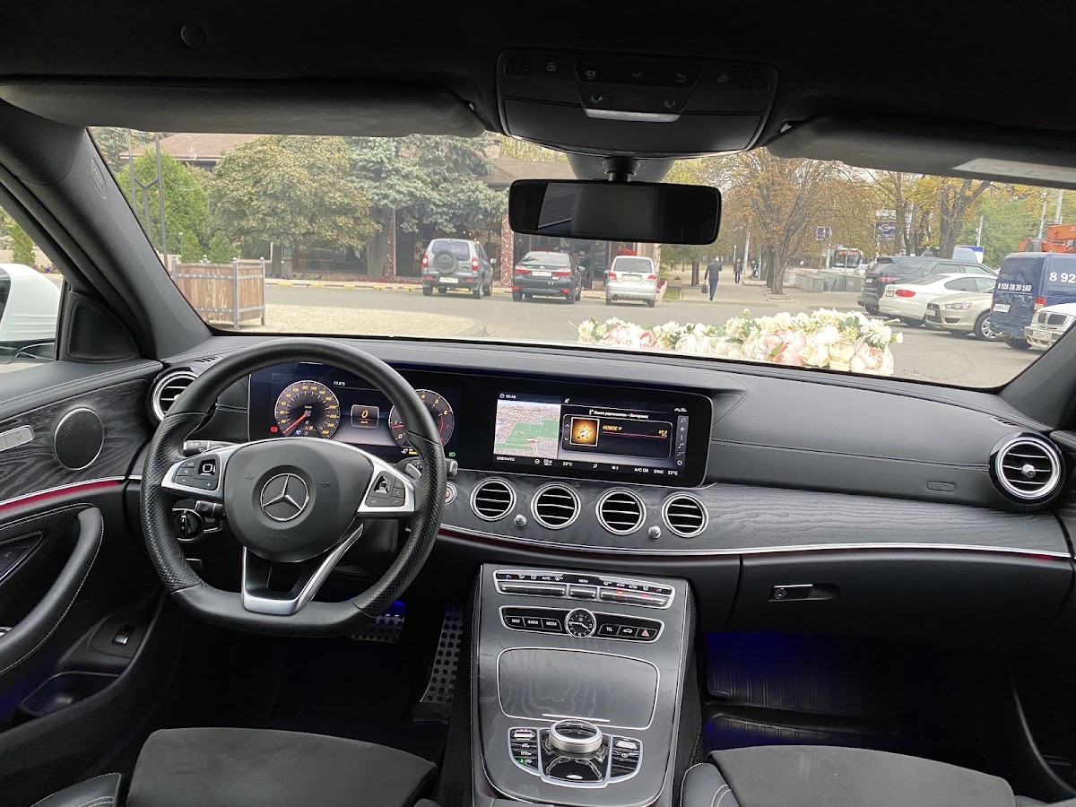 Mercedes W213