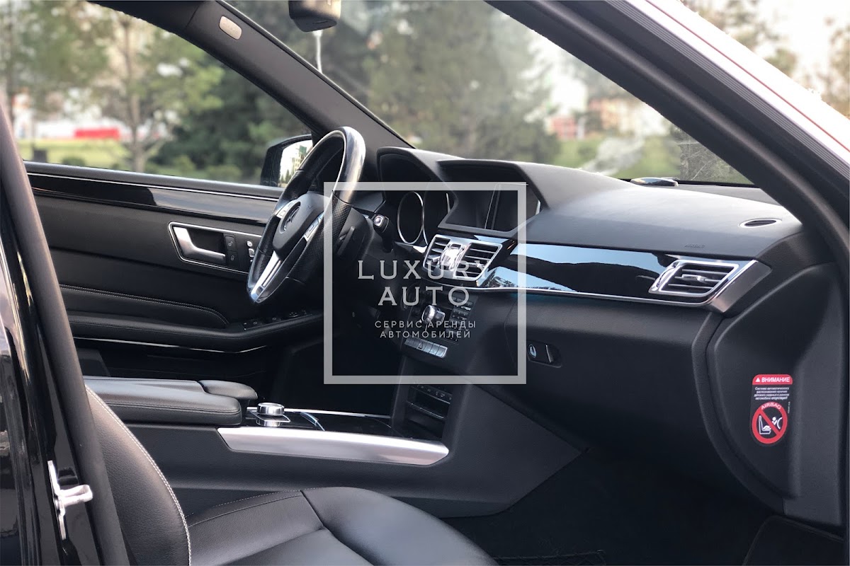Mercedes-Benz E-Class 212 AMG