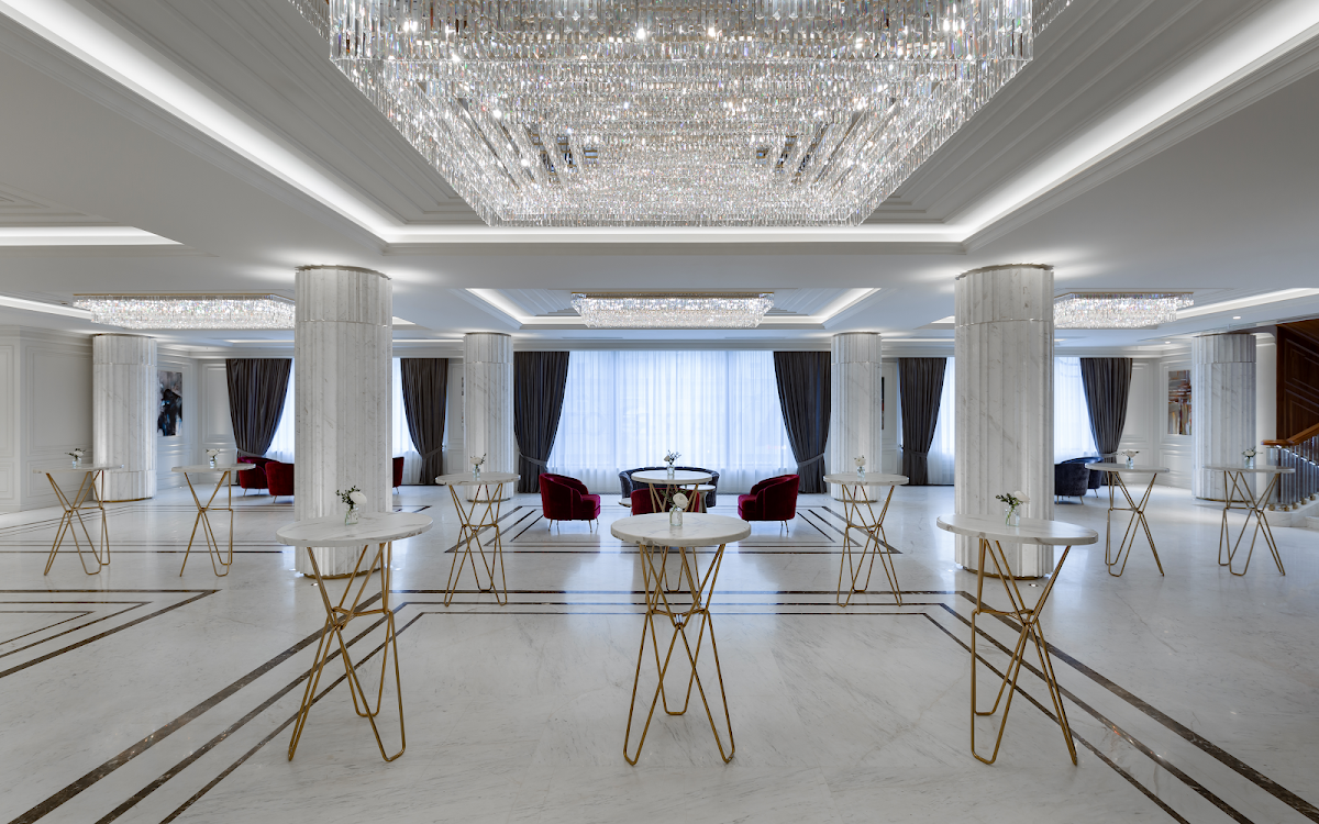 Отель Marriott Imperial Plaza
