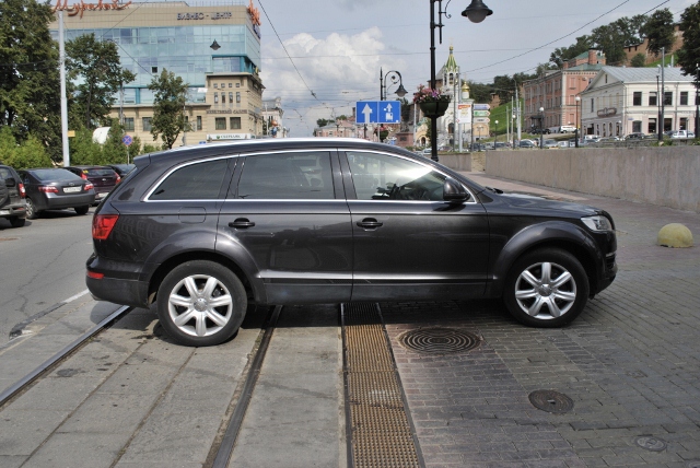 Ауди Q7