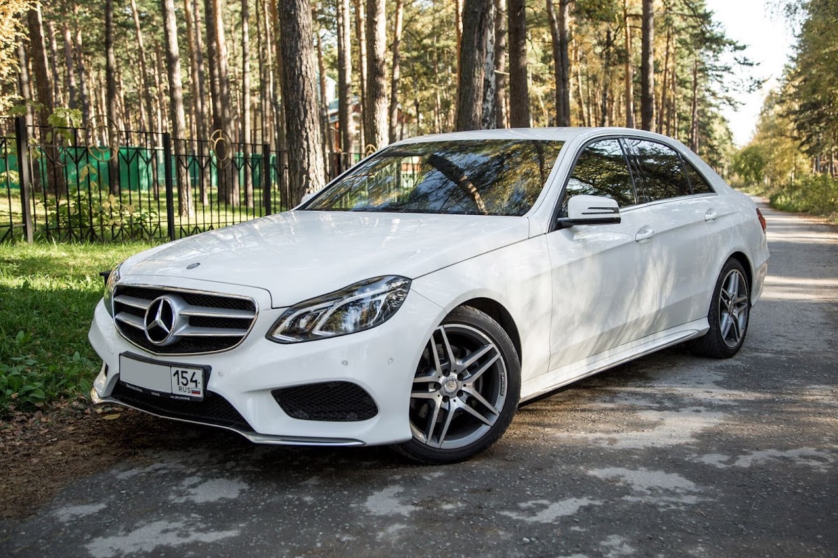 Mercedes Benz E212