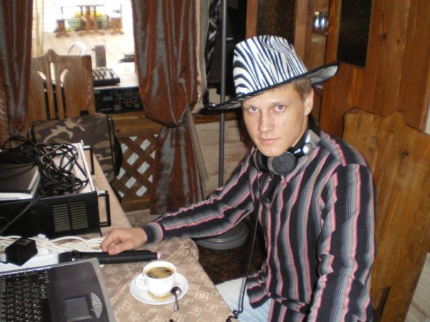 Антон Хлыстов
