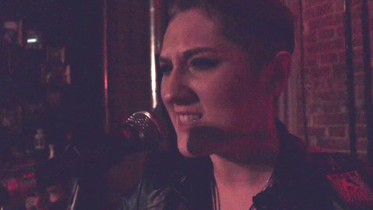 Acoustic_holl