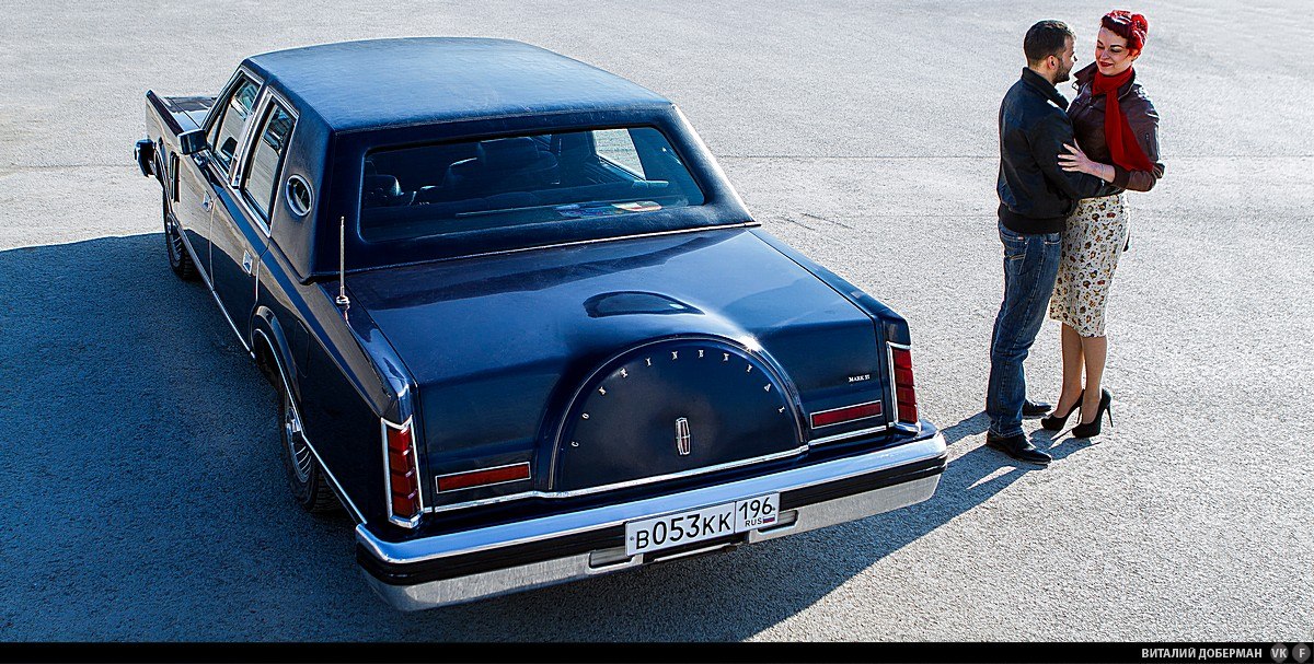 Lincoln Continental Mark VI — кадр 2 из 5
