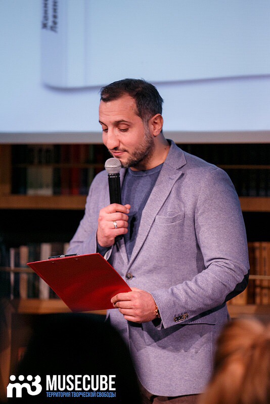 ComedyClub Презентация - Книги