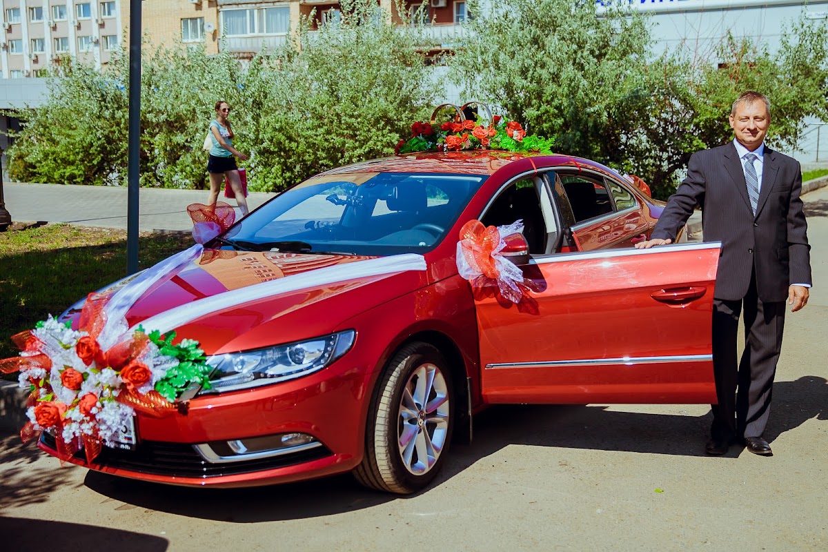 Volkswagen Passat CC / цвет - красный металлик