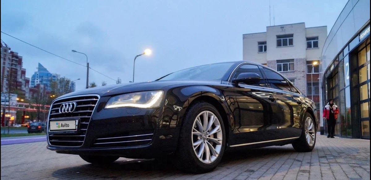AUDI A8 LONG