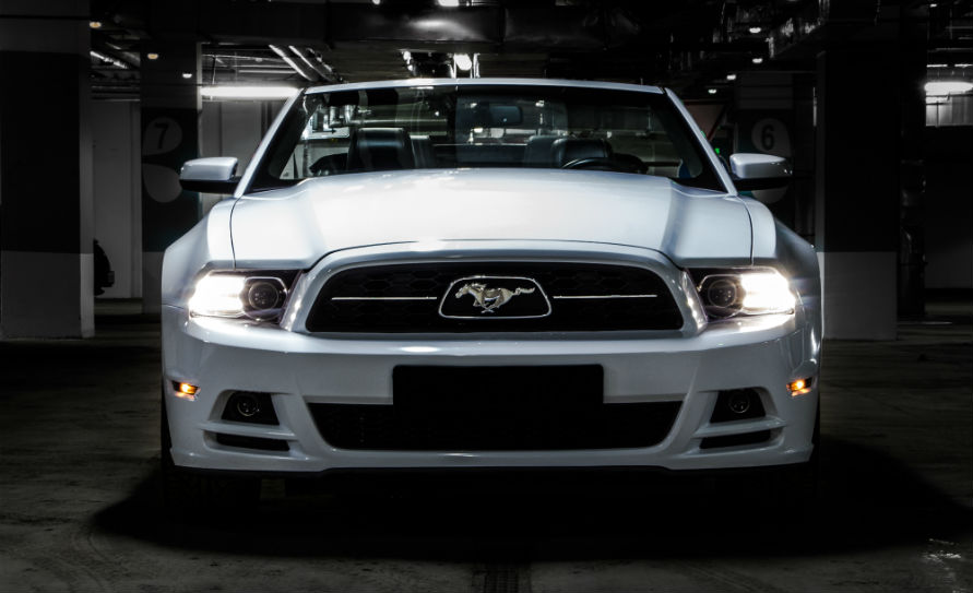 Ford Mustang — кадр 3 из 4