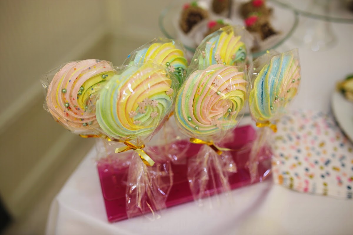 KINDER BAR (Детский стол)