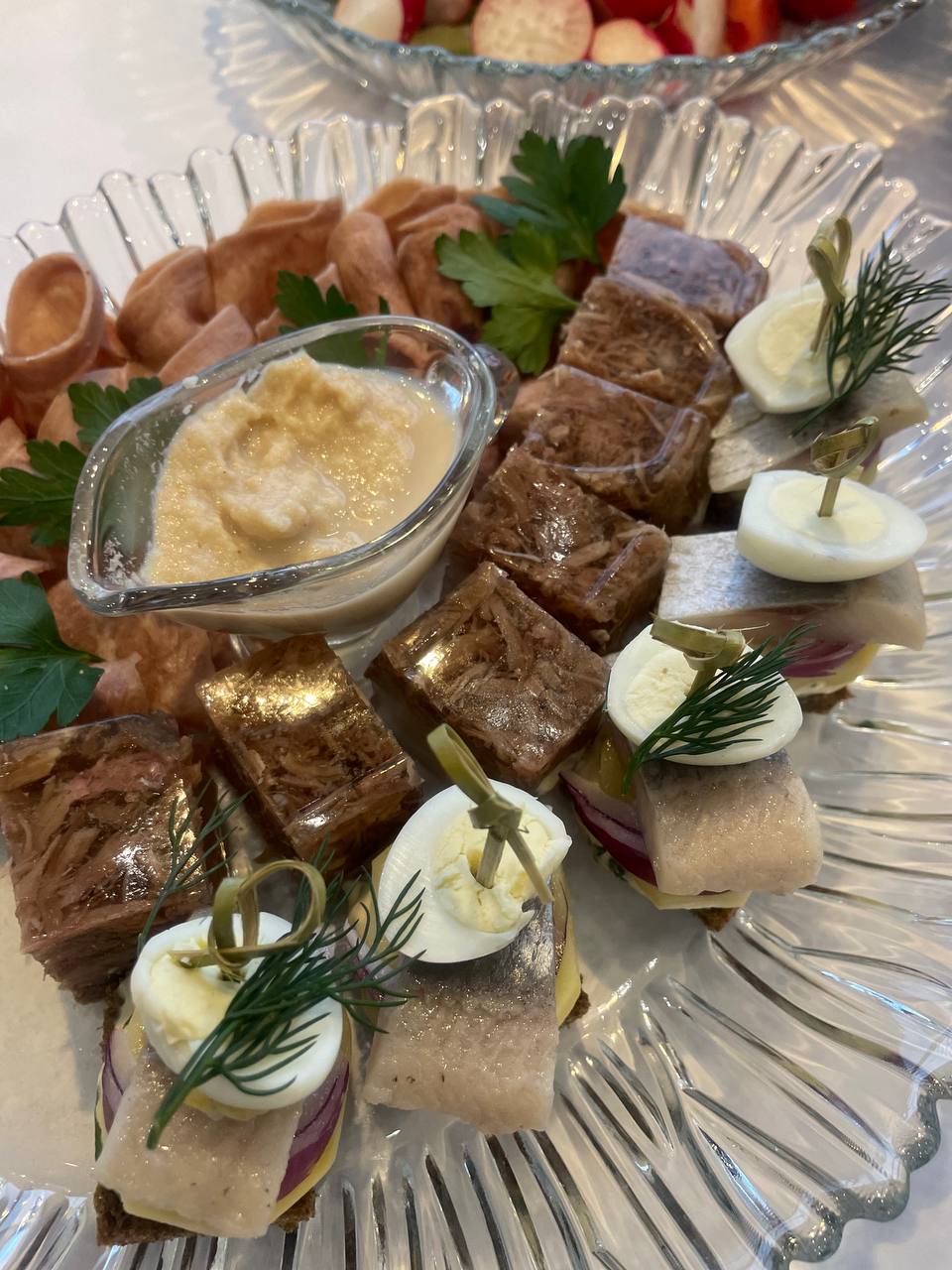 Сервировка и блюда
