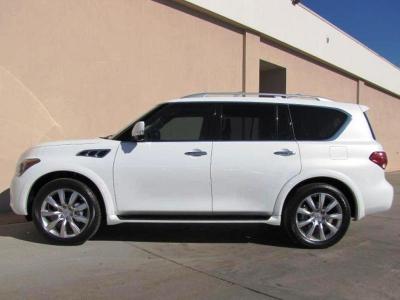 Infiniti QX56 — кадр 3 из 6