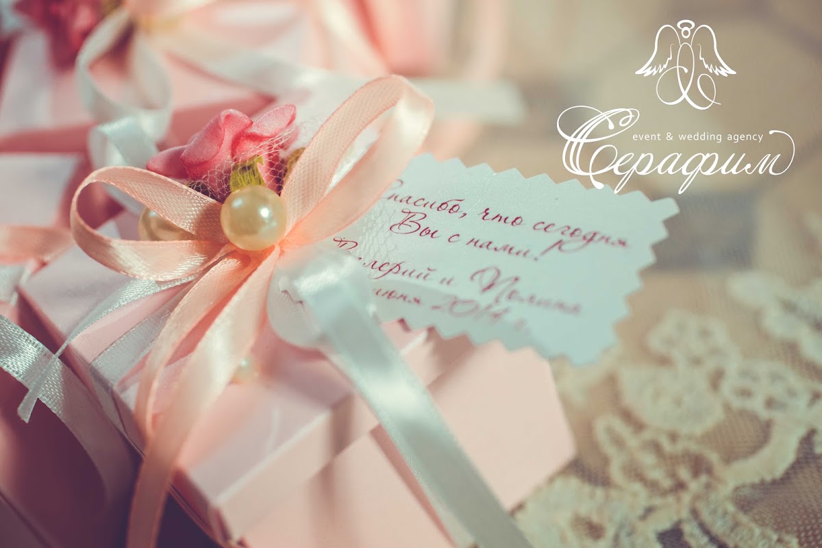 Rose and white wedding