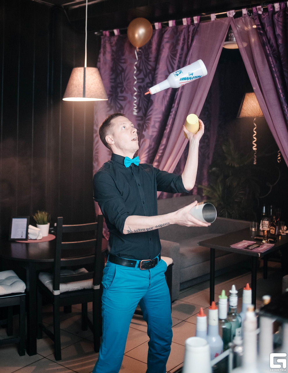 CRAZY BAR