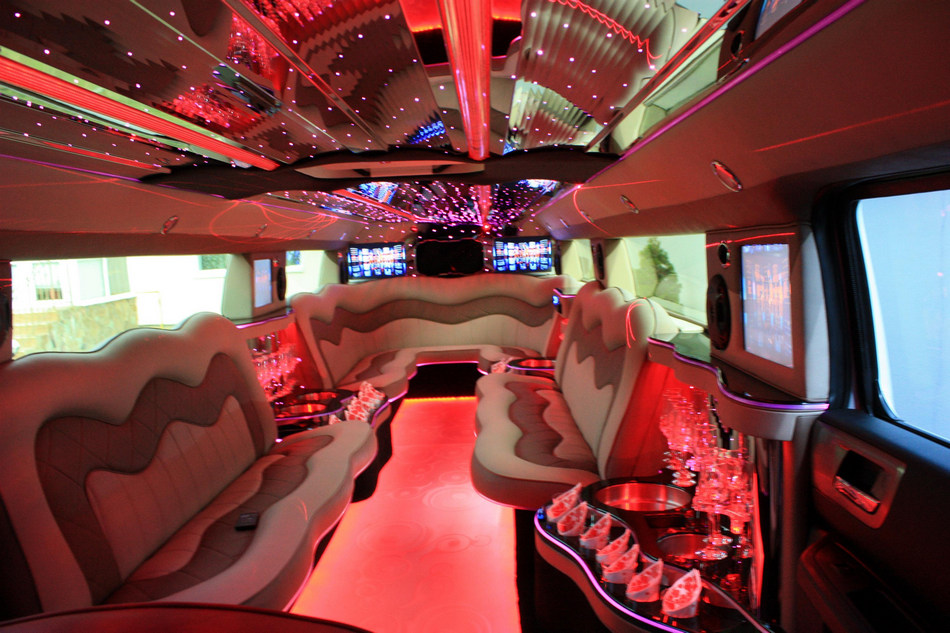HUMMER MEGA