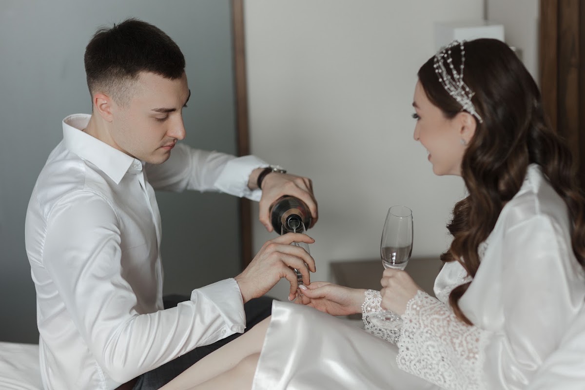 A&V