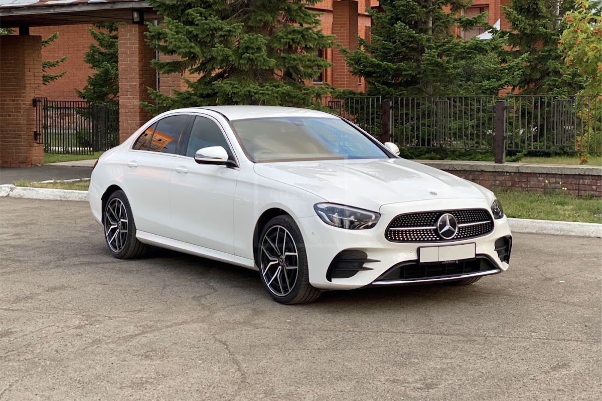 Mercedes-Benz E-Class 2021 год