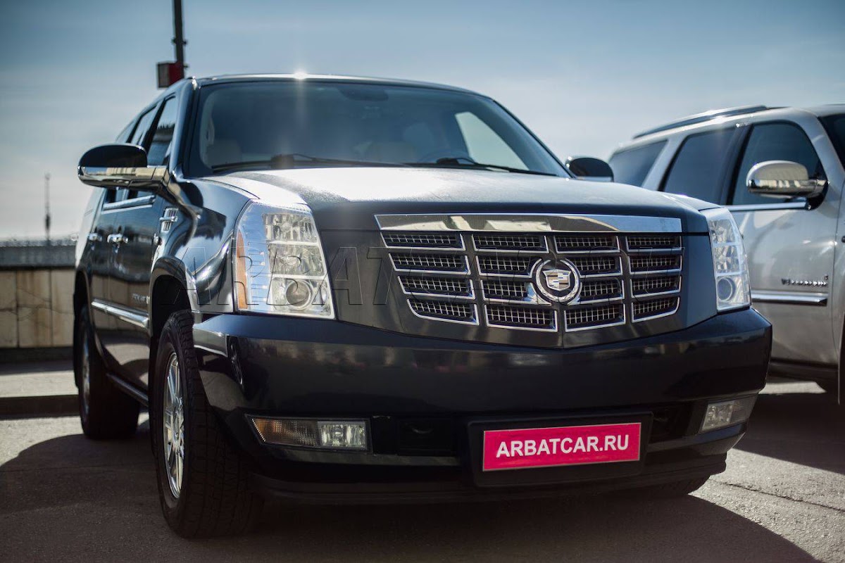 Cadillac Escalade черный, 7 мест — кадр 3 из 7