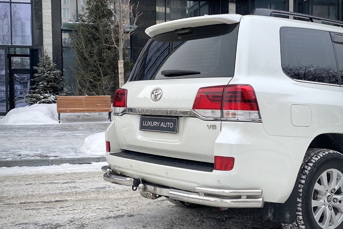 Toyota Land Cruiser 200
