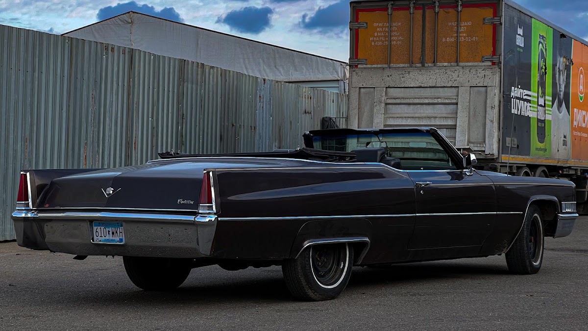 Cadillac DeVille