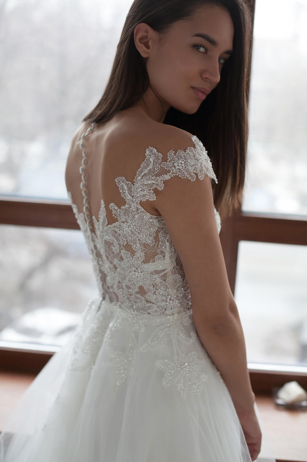 Floral — кадр 2 из 3