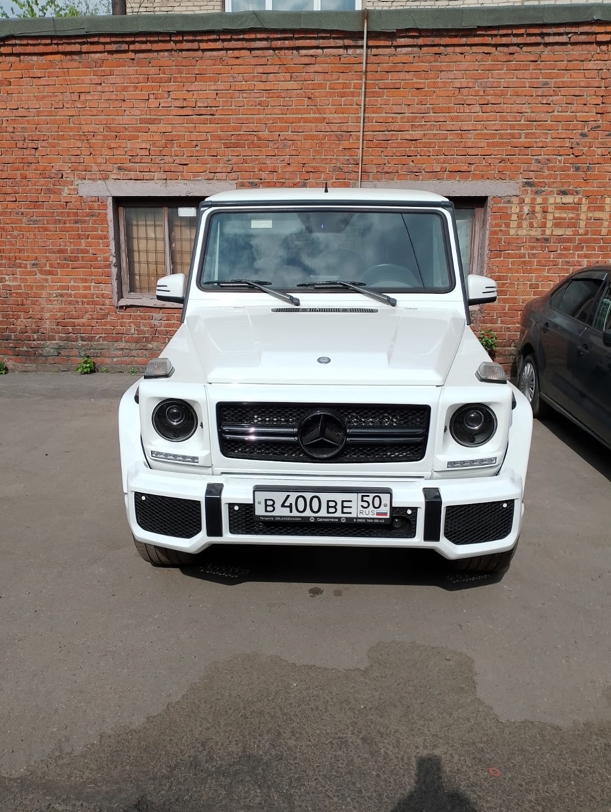 Mercedes-Benz G-class белый — кадр 2 из 5
