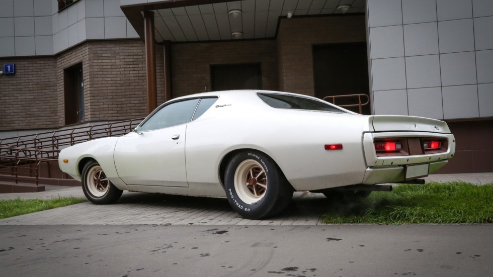 Dodge Charger — кадр 2 из 12
