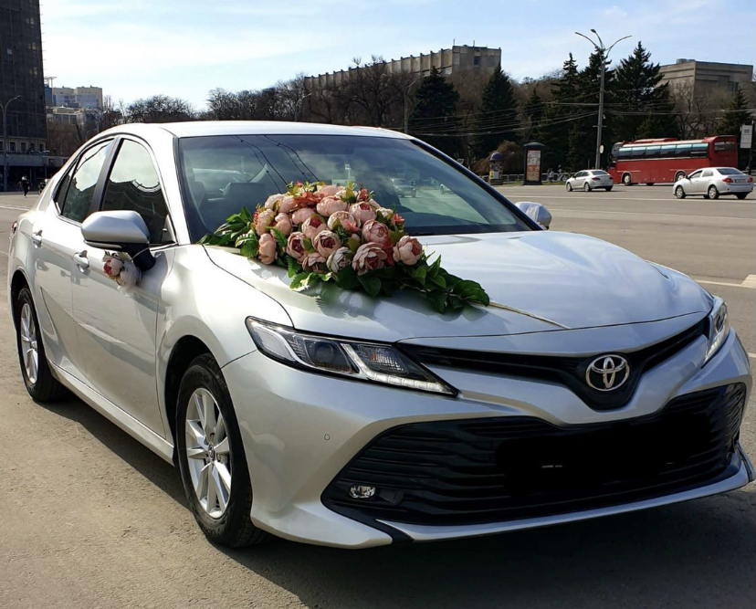 Toyota Camry v70 серебристая — кадр 3 из 5