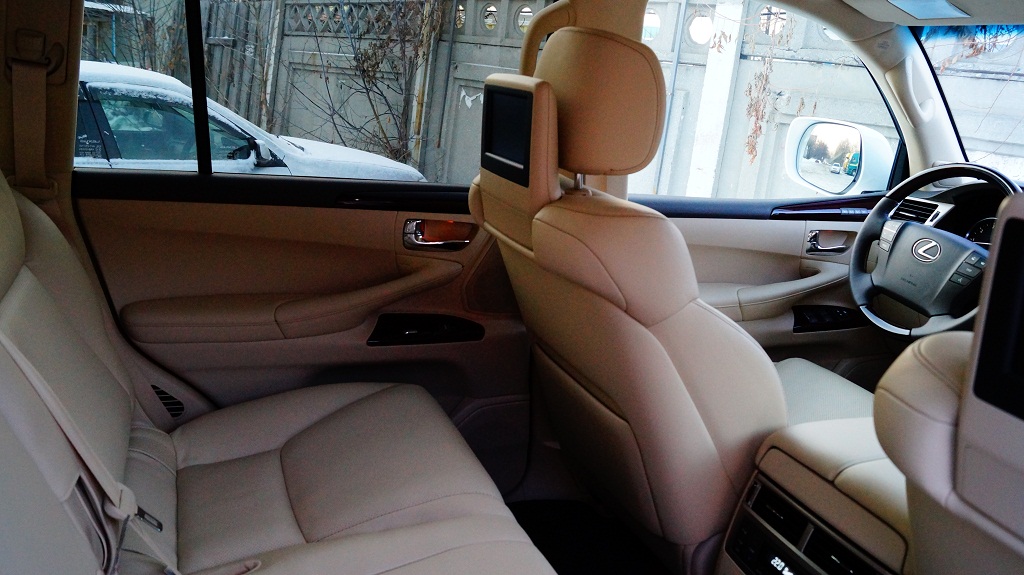 Lexus LX 570