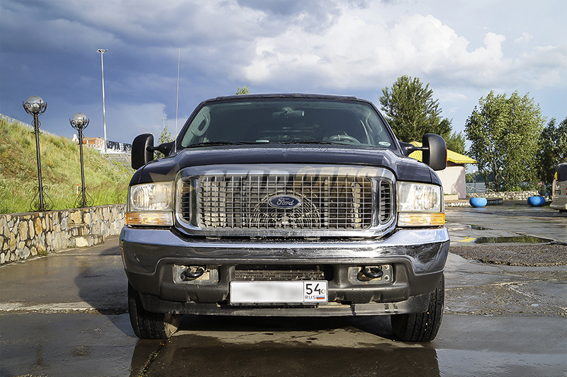 Ford Excursion (20 мест)