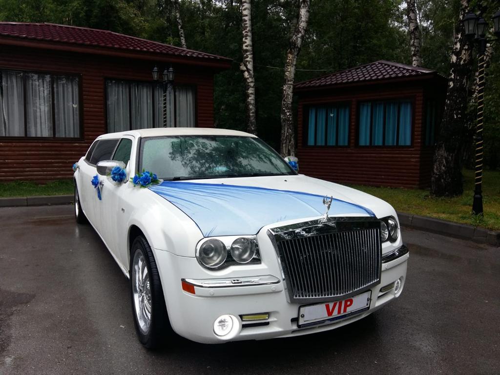 Крайслер 300С "De Luxe" 6+1 мест — кадр 4 из 11
