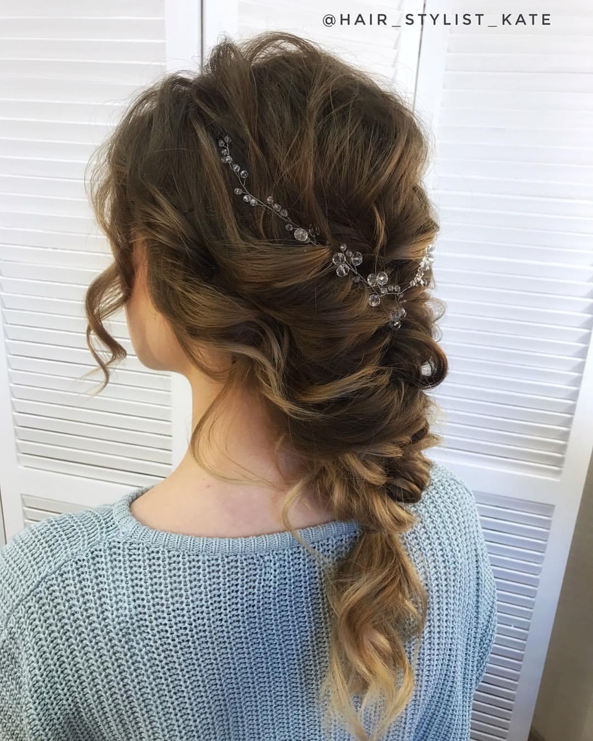 Instagram @hair_stylist_kate