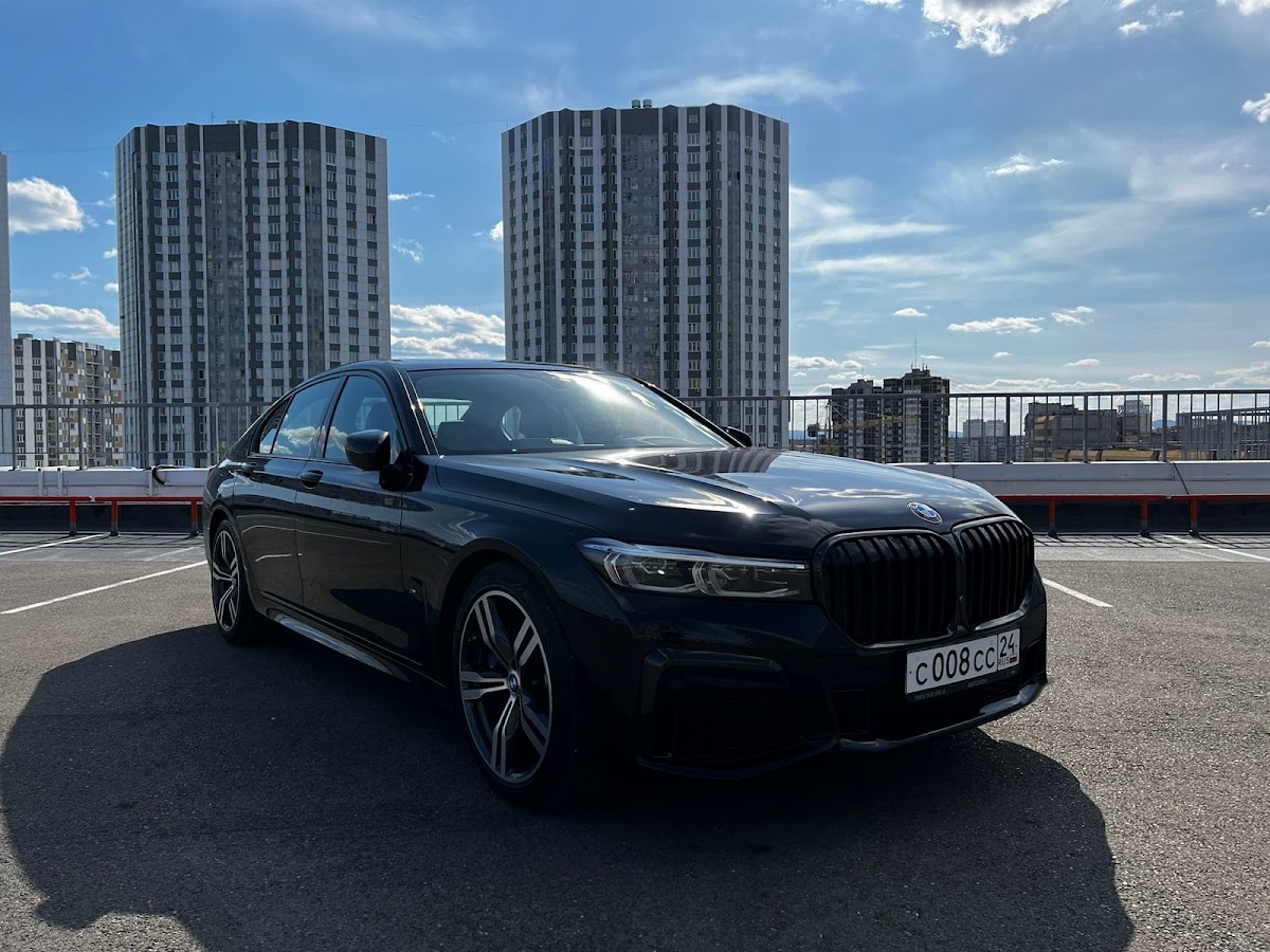 BMW750