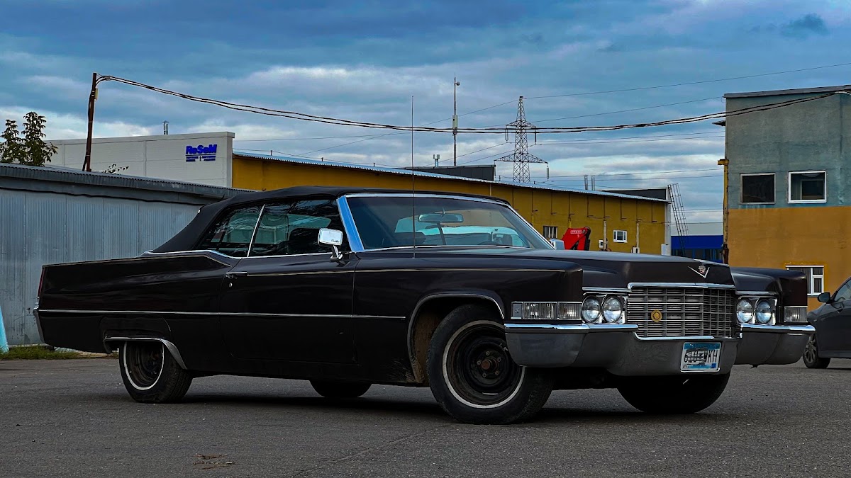 Cadillac DeVille