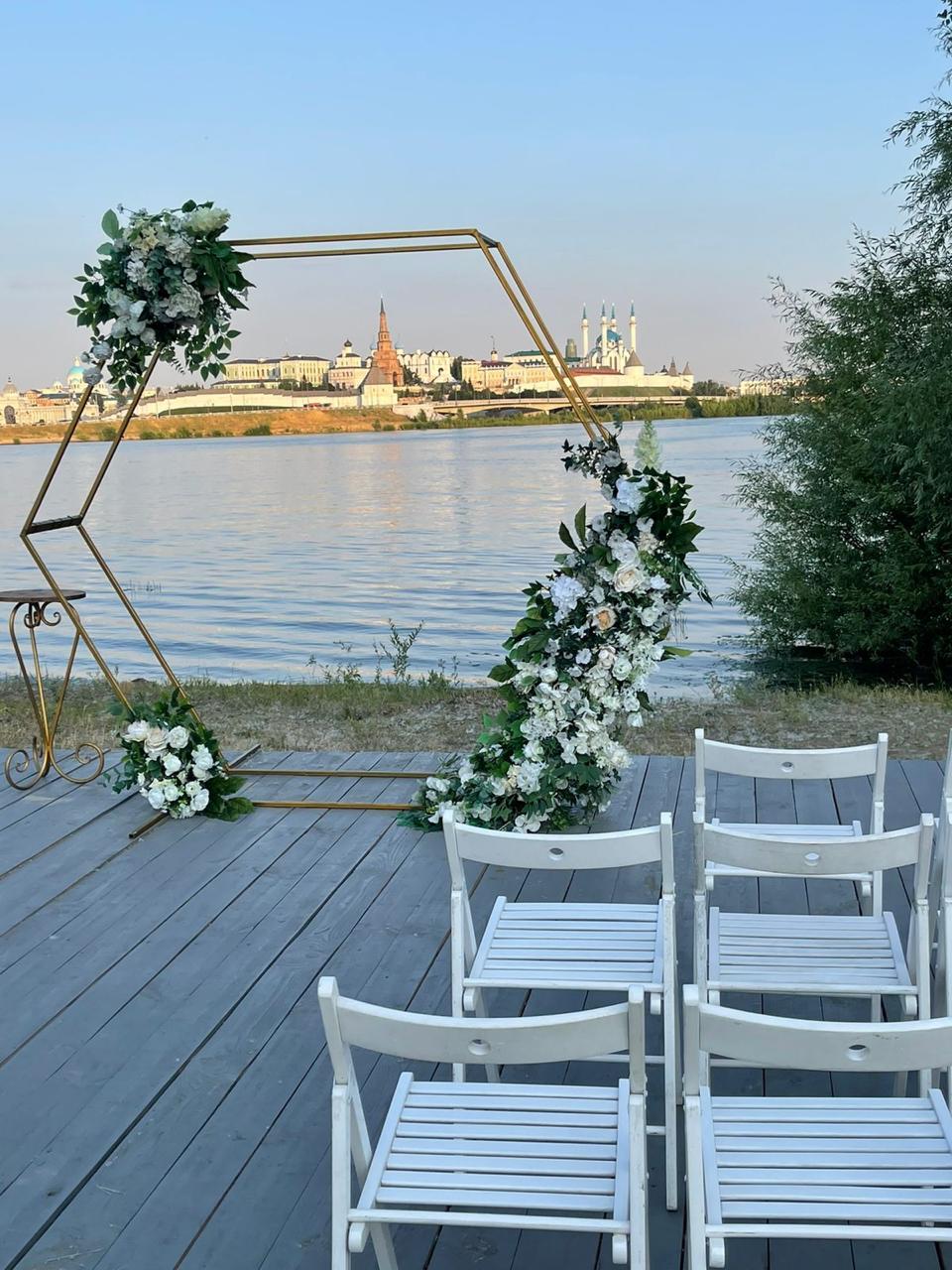 Основной зал