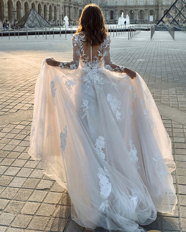 Свадебное платье