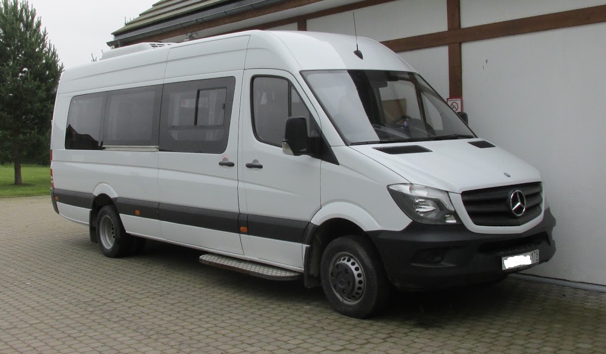 Микроавтобус Mercedes Sprinter