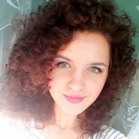 Алена Захарова