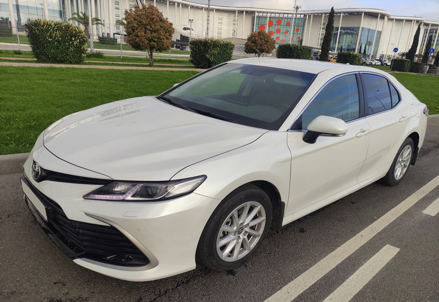 Toyota Camry V70