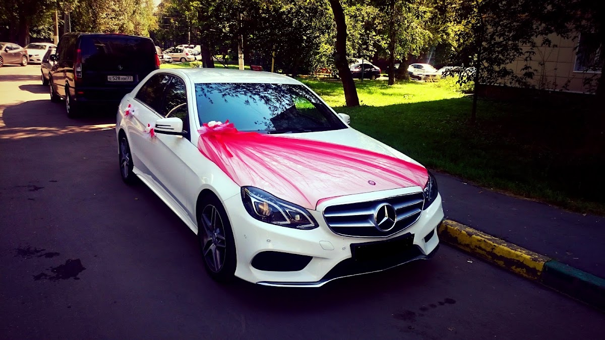 Mercedes-Benz E200 AMG