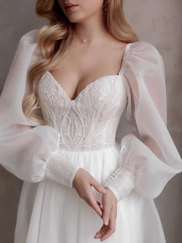 Эмилия — кадр 2 из 3