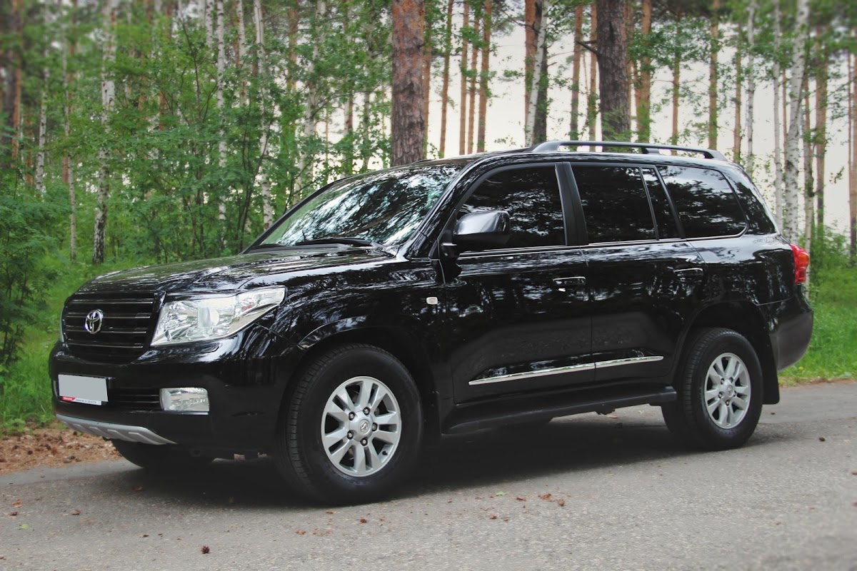 Toyota Land Cruiser 200