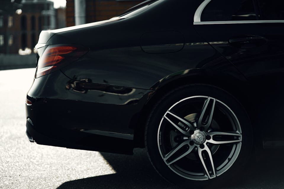 Mercedes E213 черный — кадр 4 из 6
