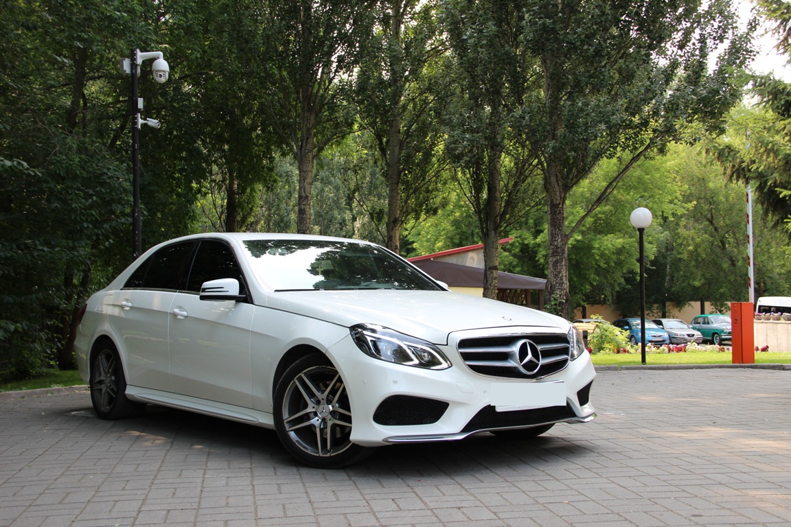 Mercedes E-class — кадр 2 из 5