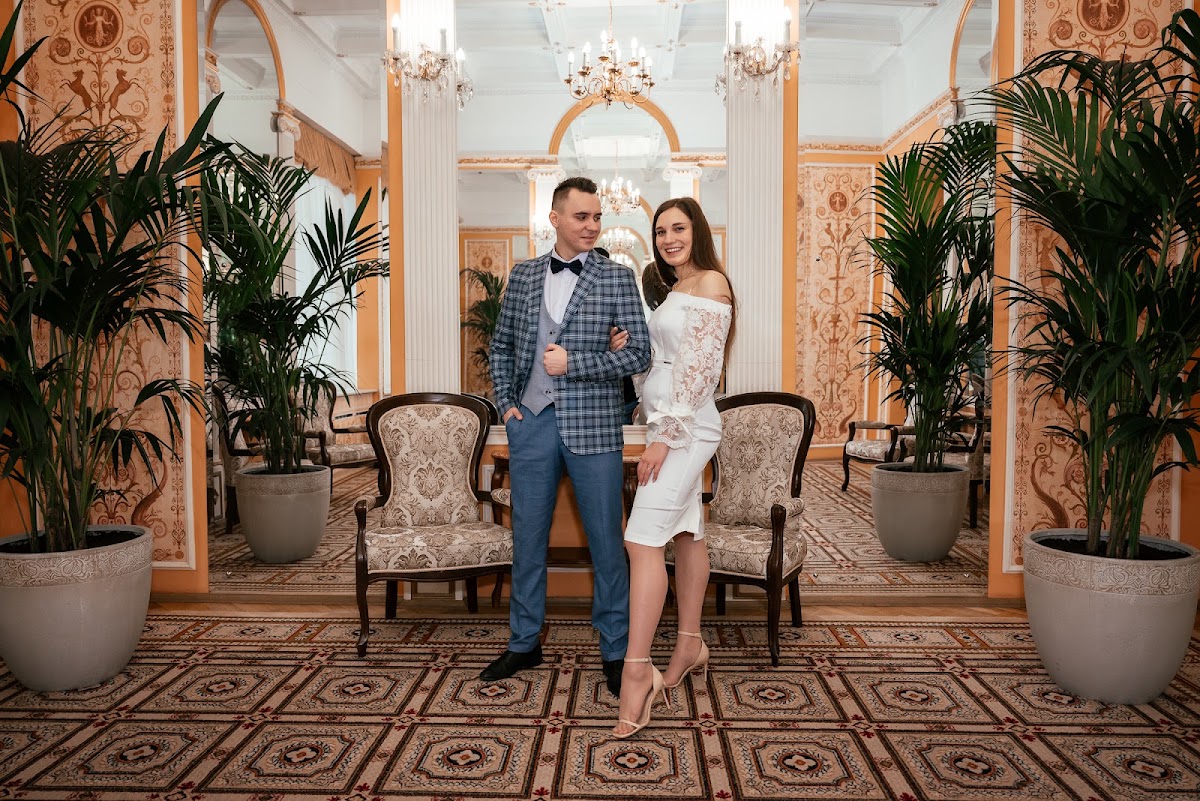 Свадебная фотосессия в Грибоедовском ЗАГСе