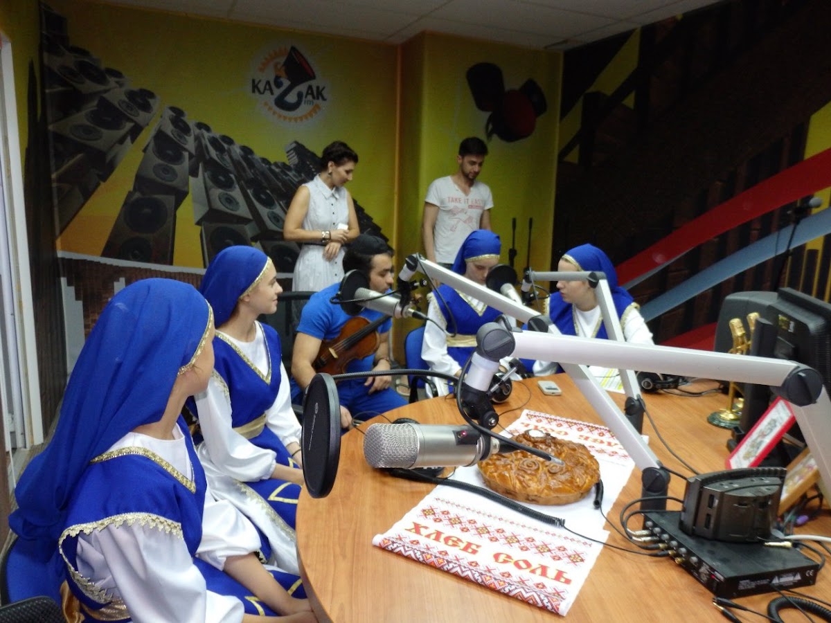 Праздник «ДЕНЬ ДРУЖБЫ» с еврейской делегацией на радио «Казак FM»