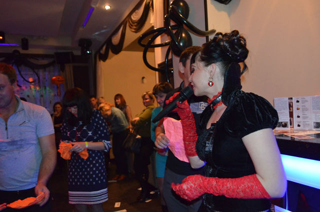 Хэллоуин в кафе «Клевер»