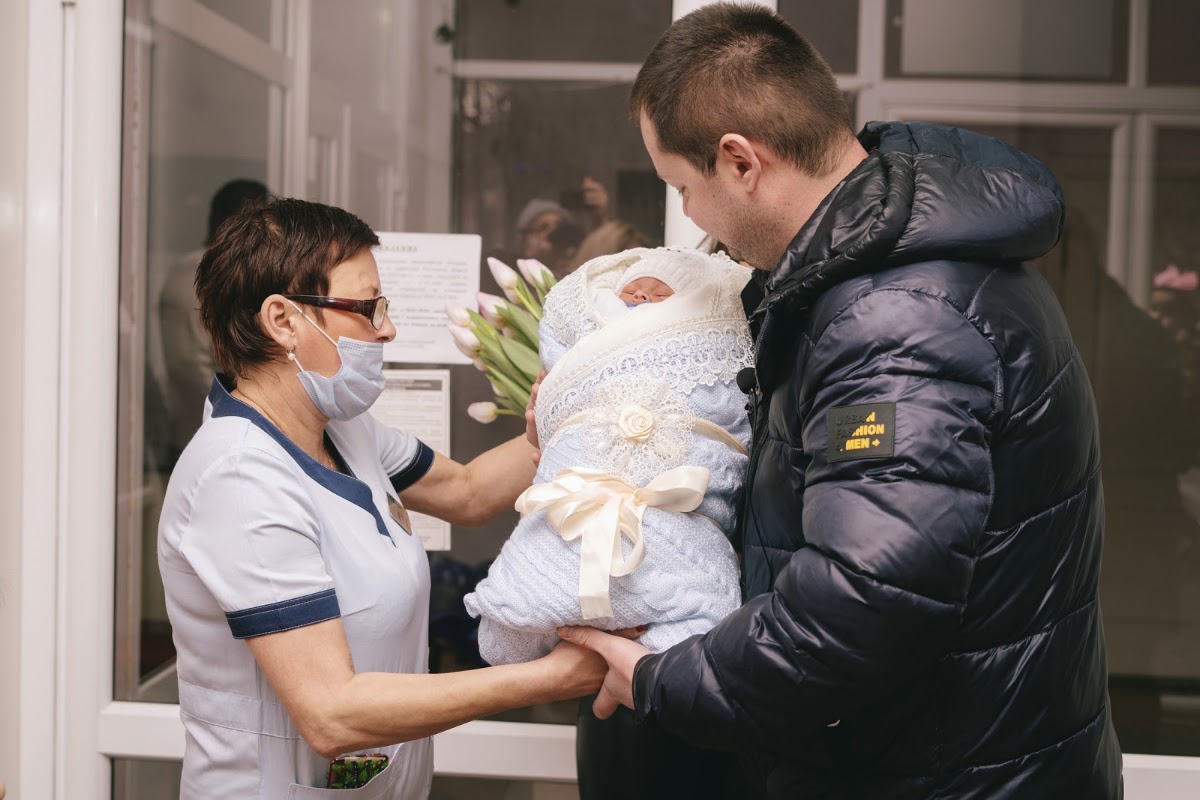 Портфолио: Выписка из роддома