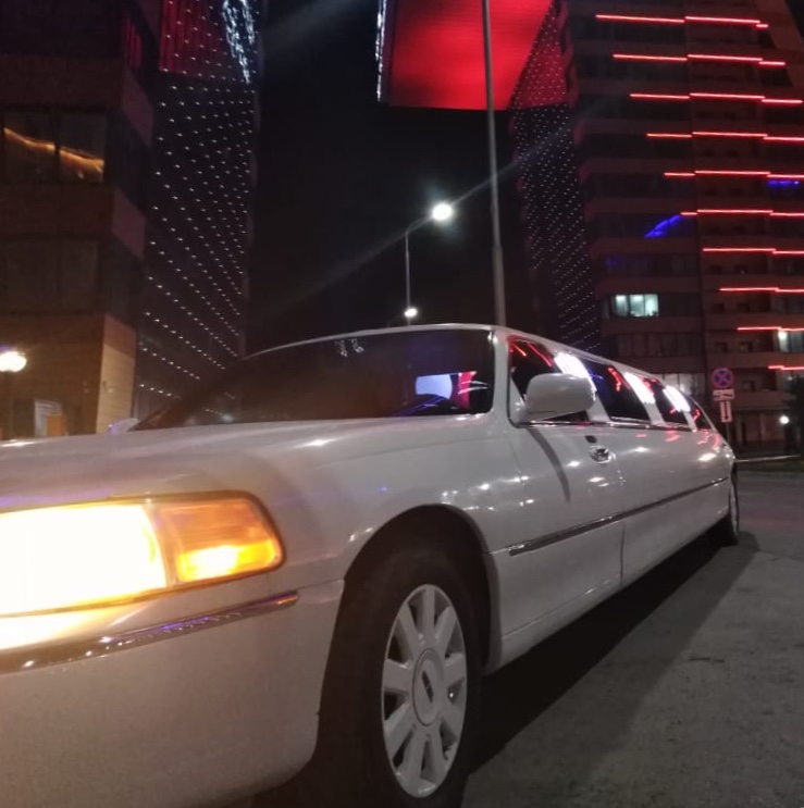 Lincoln Town Car