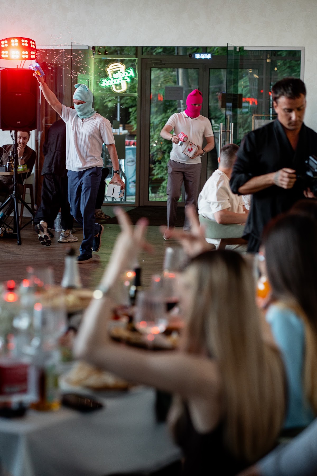Кадр 34 из 190