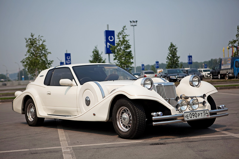 Mitsuoka Le-Seyde